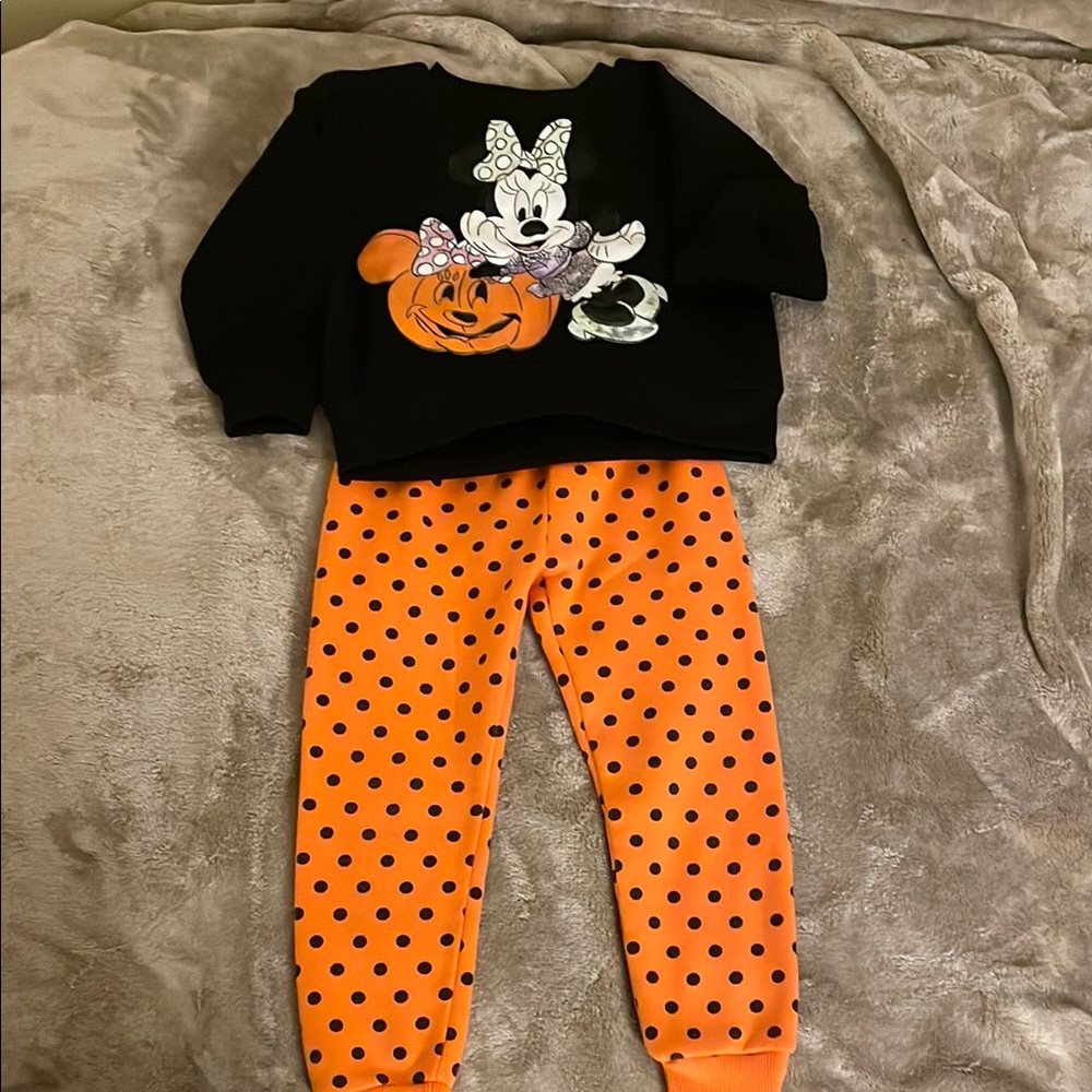 Disney Kids Matching Set - Glow in the Dark, Black and Orange